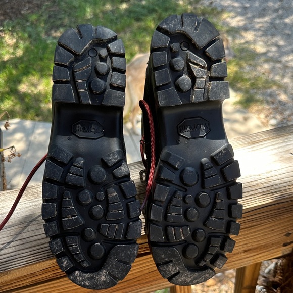 Danner Women’s hiking boots - Picture 2 of 2